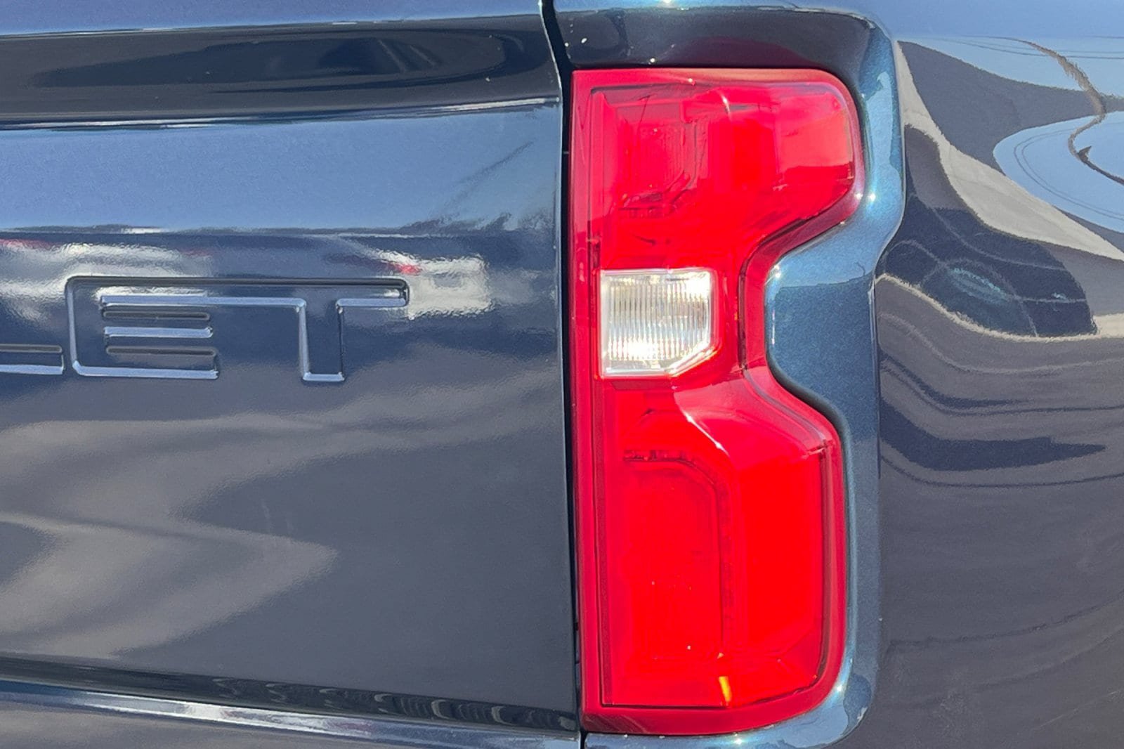 Used 2023 Chevrolet Silverado 3500 High Country AWD/4WD image 26