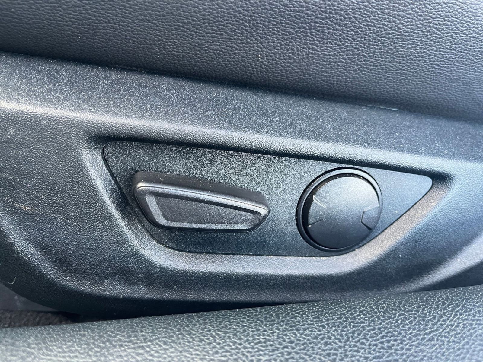 Used 2023 Ford Mustang Premium image 23