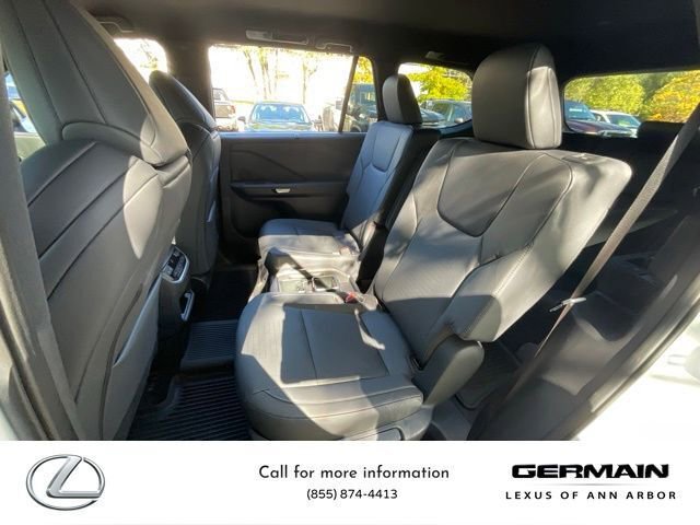 New 2026 Lexus TX 500h AWD image 12