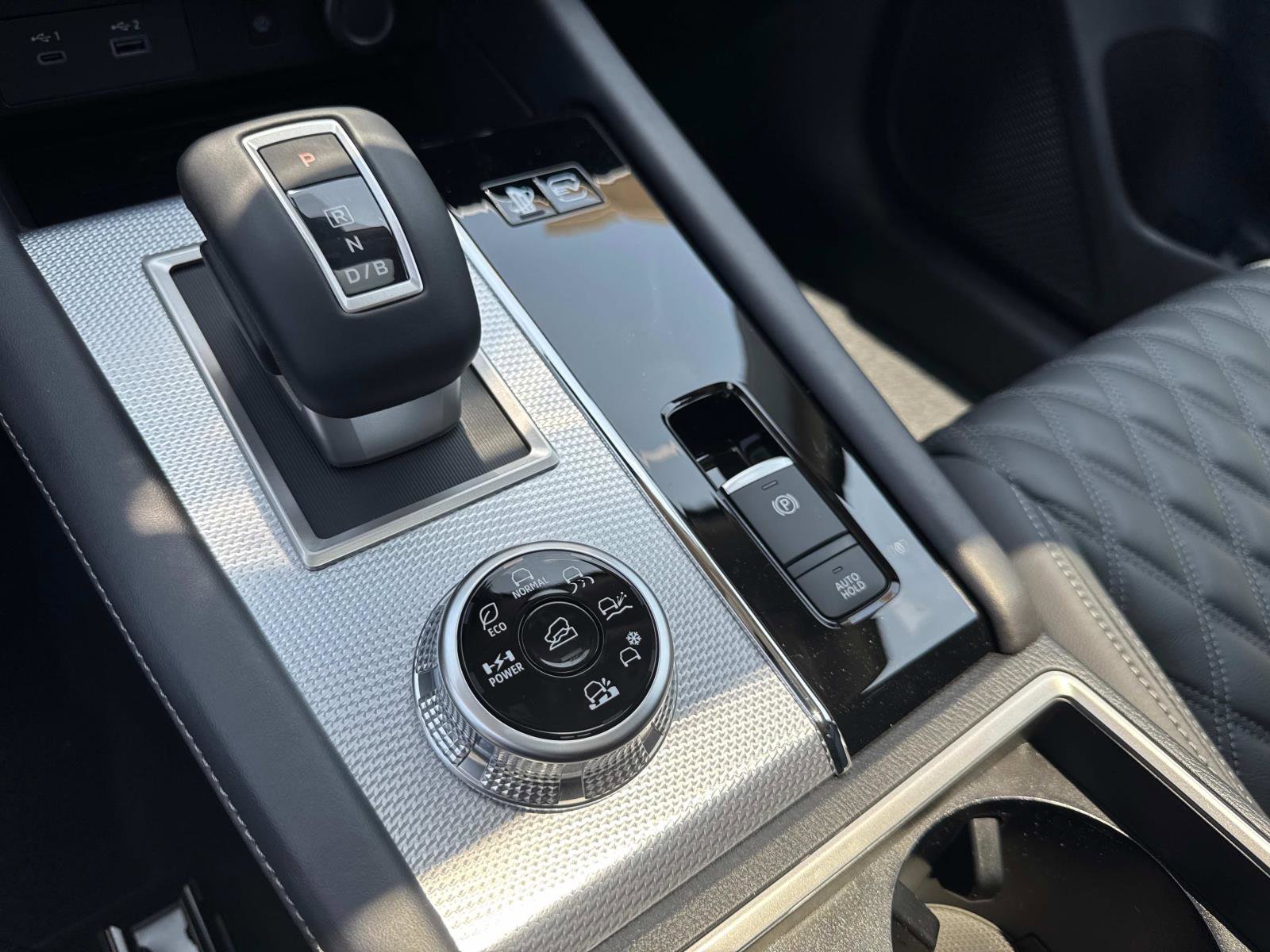 New 2025 Mitsubishi Outlander SEL image 26