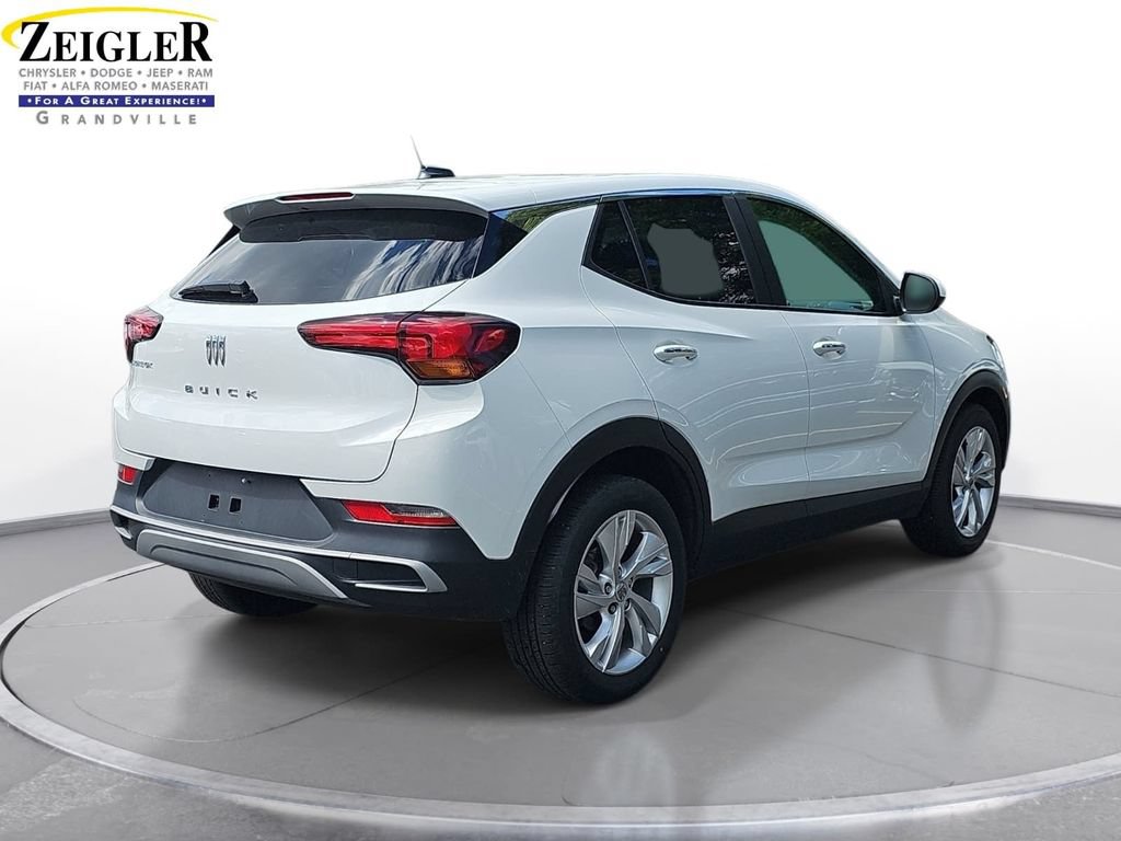 Used 2024 Buick Encore GX Preferred FWD image 5