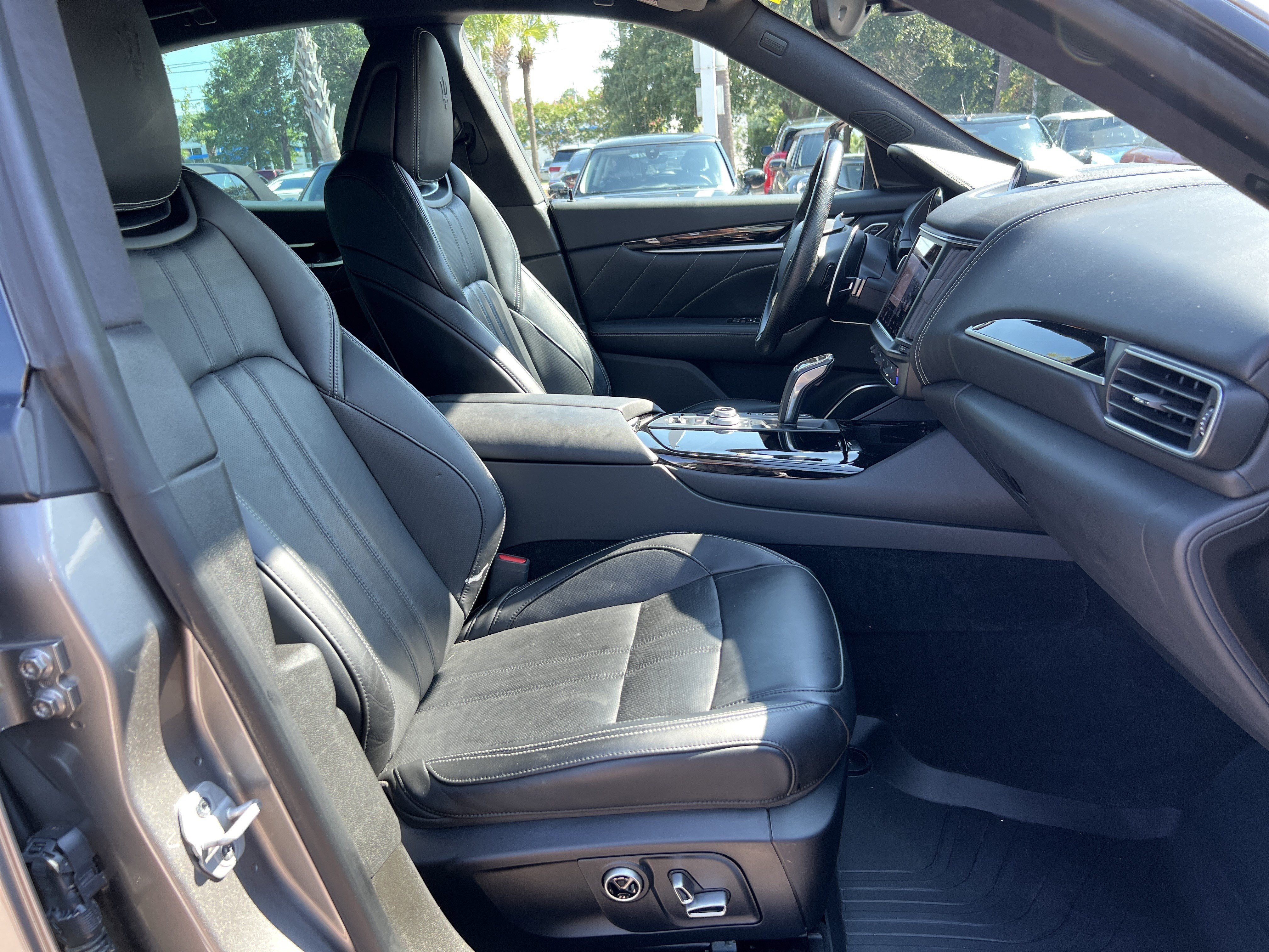 Used 2021 Maserati Levante S GranSport AWD/4WD image 33