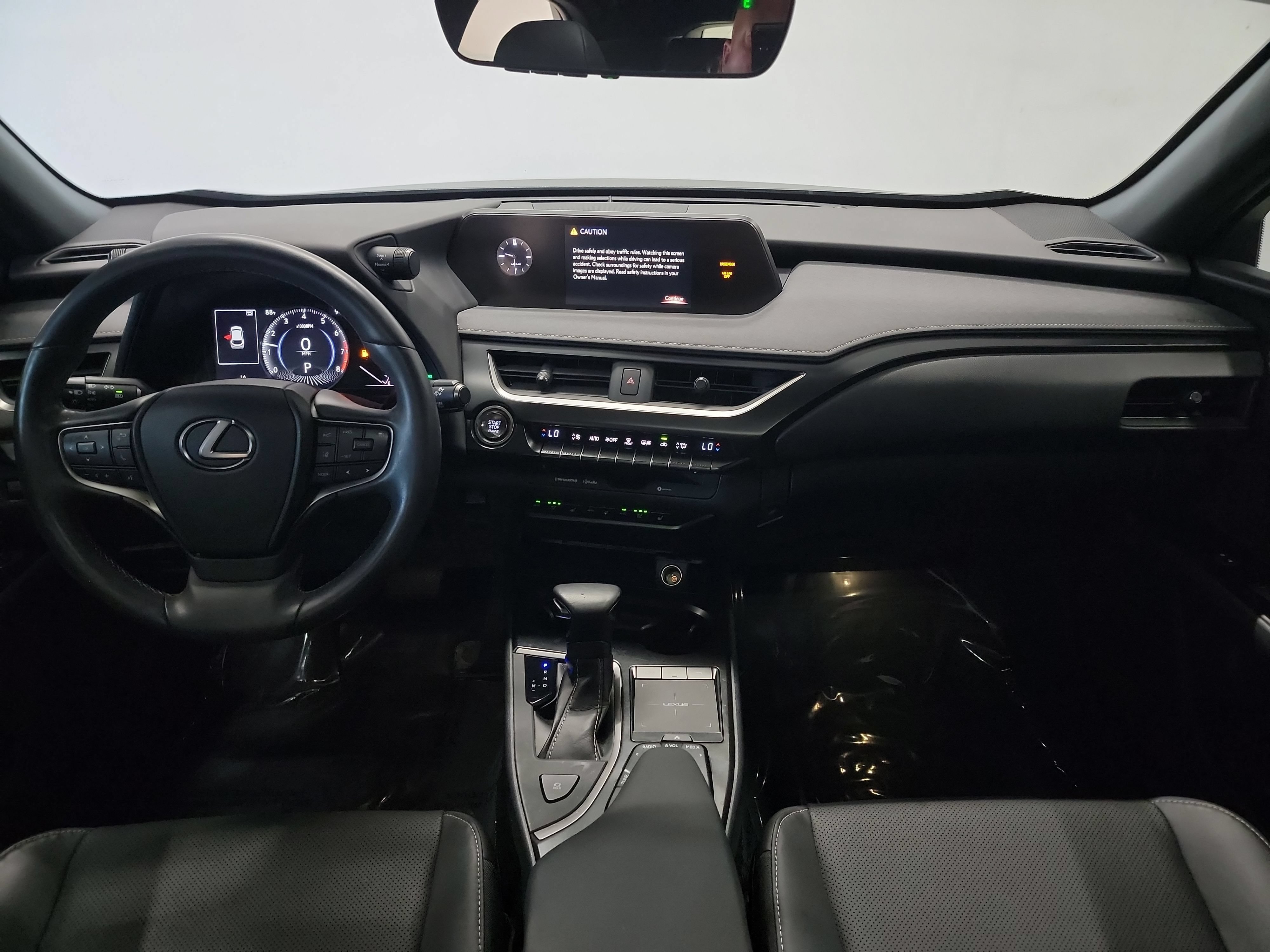 Used 2022 Lexus UX 200 w/ Premium Package FWD image 15