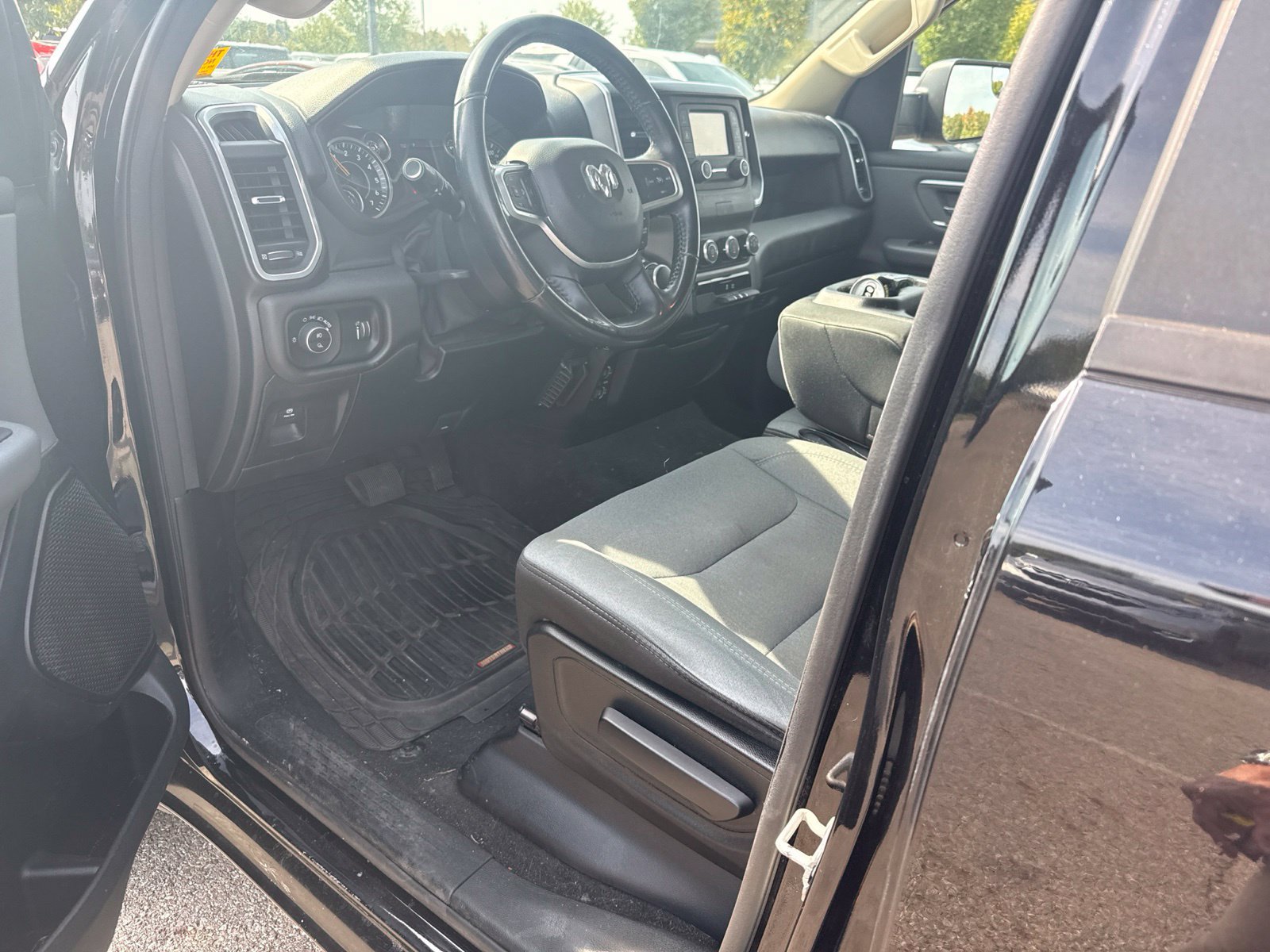 Used 2020 RAM 1500 Big Horn AWD/4WD image 9