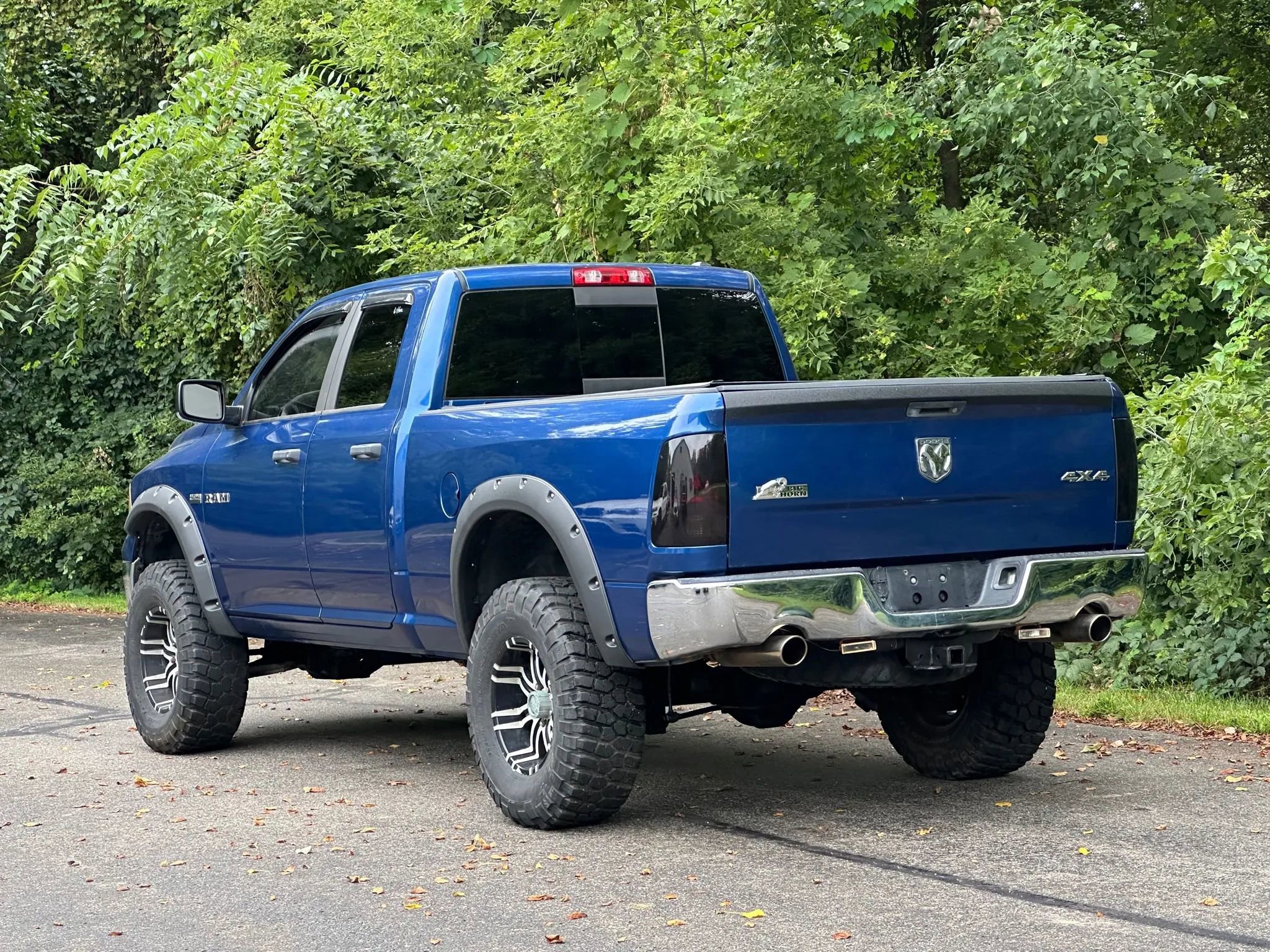 Used 2010 Dodge Ram 1500 Truck SLT w/ Luxury Group image 9