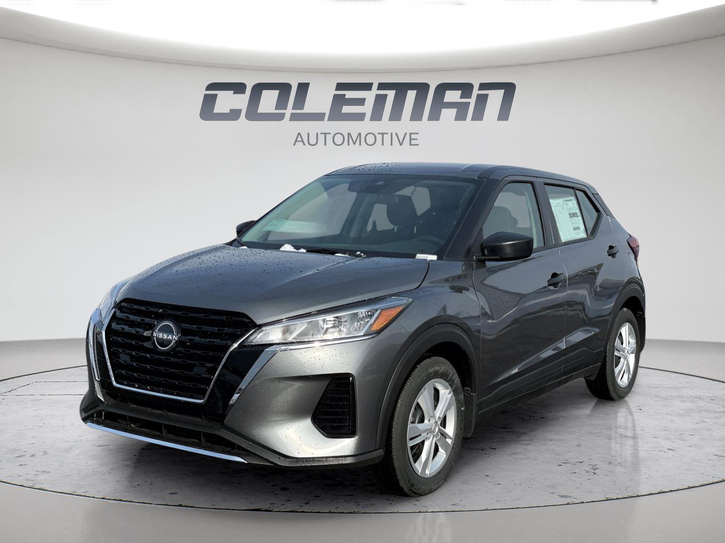 New 2025 Nissan Kicks Play S