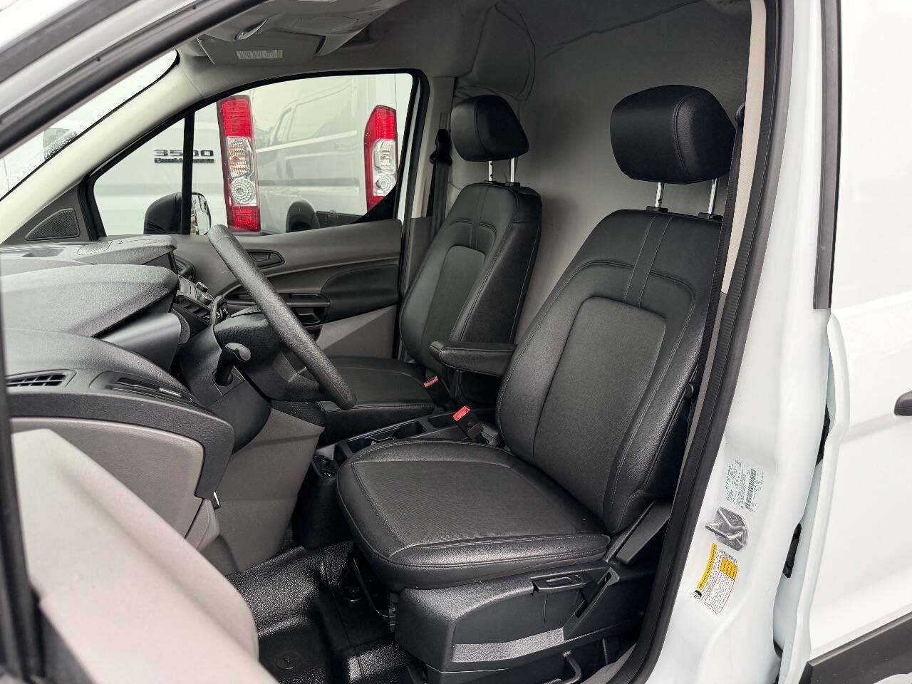 Used 2023 Ford Transit Connect XL FWD image 19
