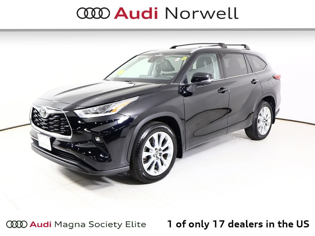 Used 2023 Toyota Highlander Limited AWD/4WD image 11