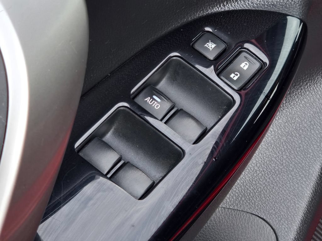 Used 2024 Mitsubishi Eclipse Cross LE AWD/4WD image 28