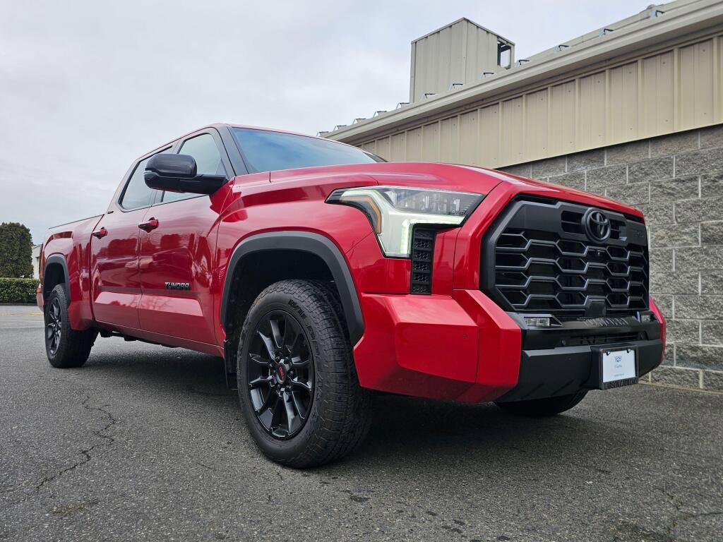Used 2025 Toyota Tundra Limited w/ TRD Off-Road Package image 13