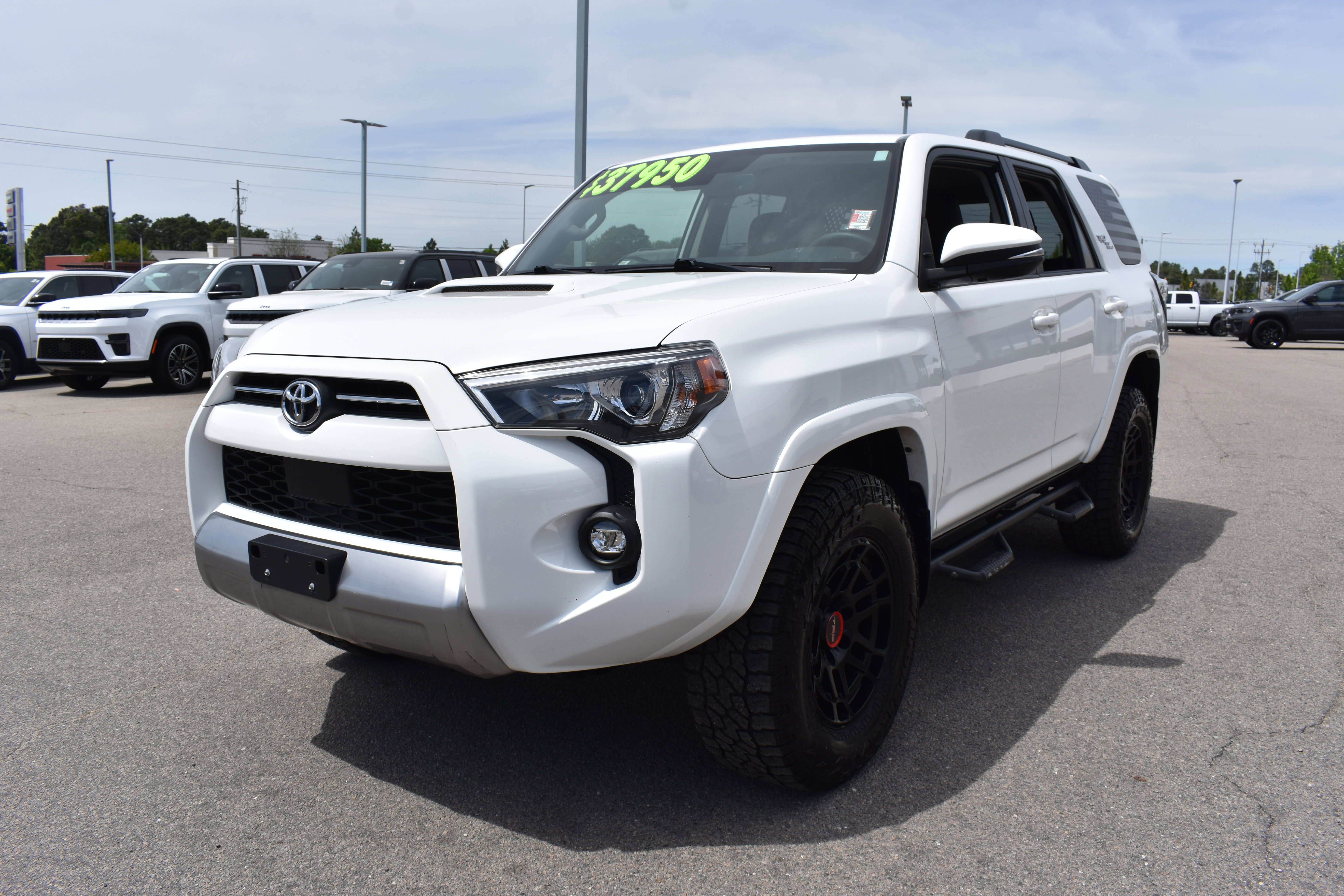 Used 2022 Toyota 4Runner TRD Off-Road Premium AWD/4WD image 5