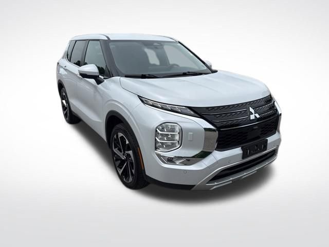Used 2024 Mitsubishi Outlander SE AWD/4WD image 7