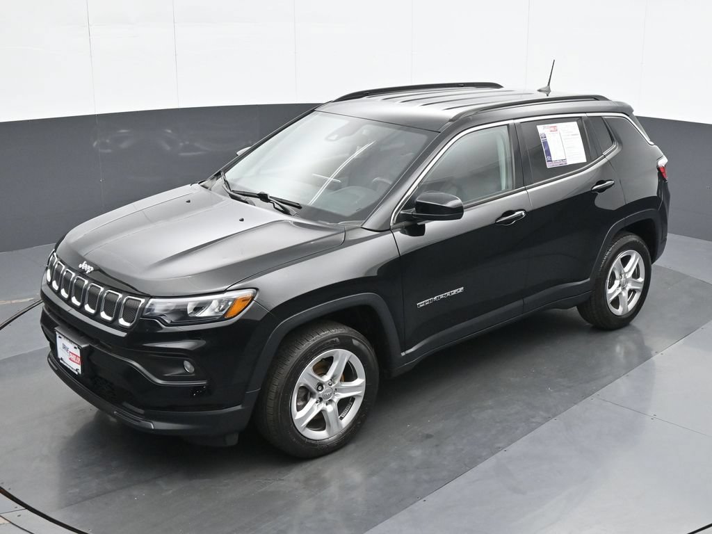 Used 2022 Jeep Compass Latitude w/ Convenience Group AWD/4WD image 17