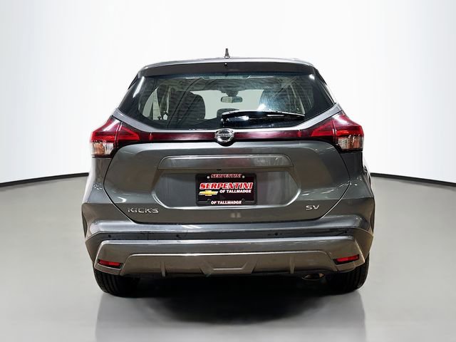 Used 2021 Nissan Kicks SV image 8