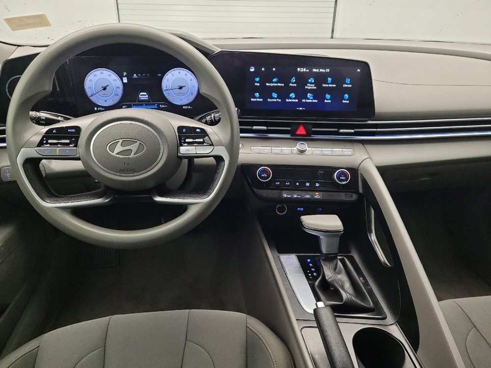 Used 2024 Hyundai Elantra SEL FWD image 22