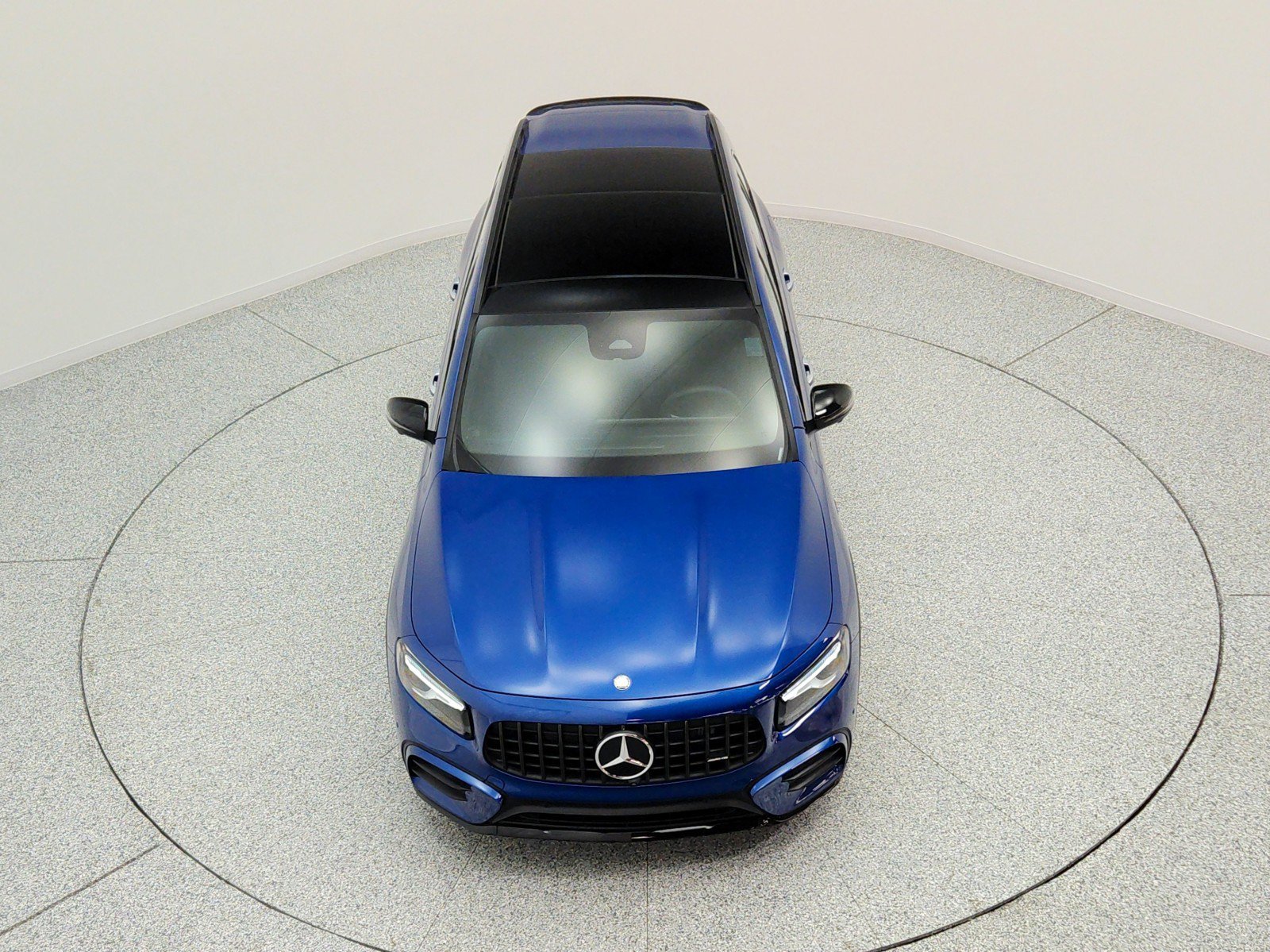 Used 2025 Mercedes-Benz GLB 35 AMG 4MATIC image 24