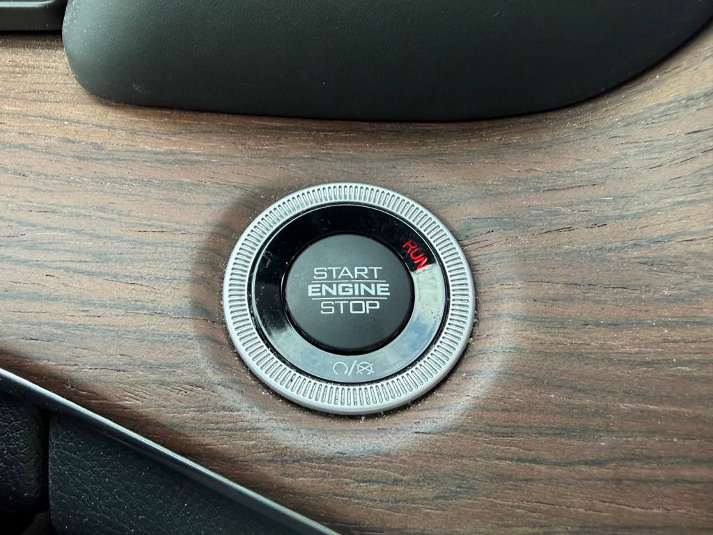 Certified 2021 Jeep Grand Cherokee L Summit w/ Advanced Protech Group IV AWD/4WD image 12