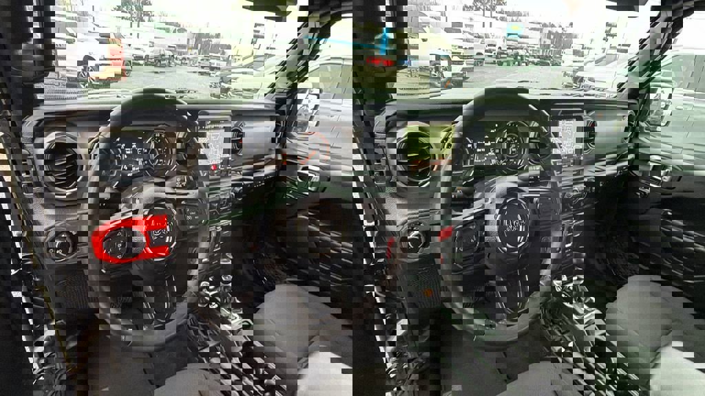 Used 2023 Jeep Wrangler Sport S image 19