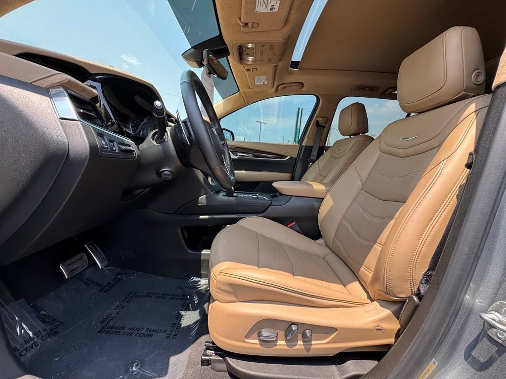 Certified 2024 Cadillac XT6 Sport w/ LPO, Onyx Lite Package AWD/4WD image 26