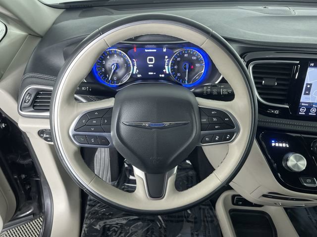 Used 2020 Chrysler Pacifica Limited w/ Advanced Safetytec Group image 28