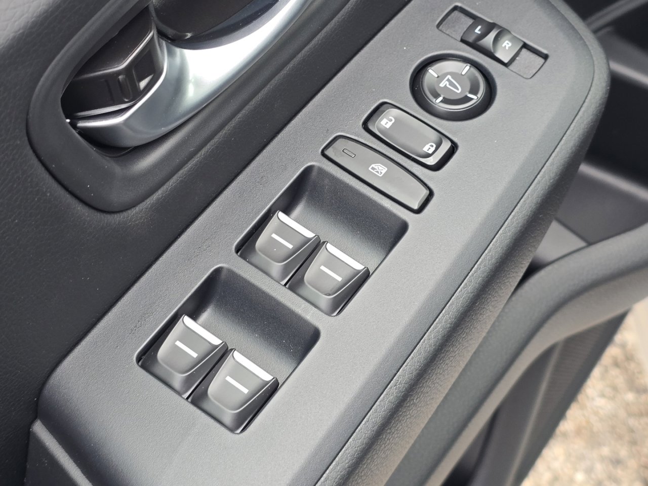 New 2025 Honda Pilot Touring image 29