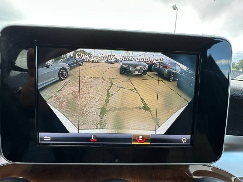 Used 2015 Mercedes-Benz C 300 4MATIC Sedan image 24