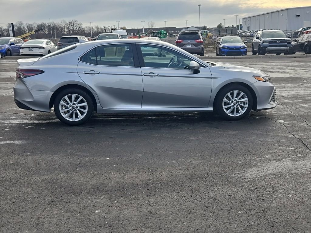 Used 2023 Toyota Camry LE image 9