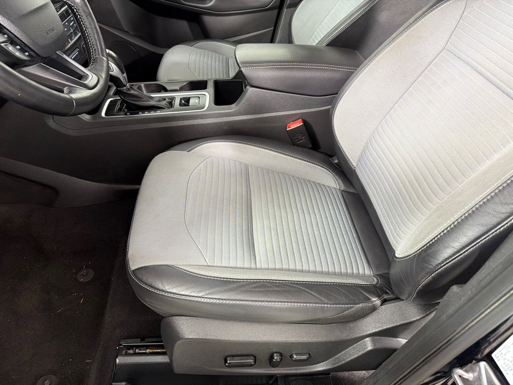Used 2019 Ford Escape SE AWD/4WD image 12