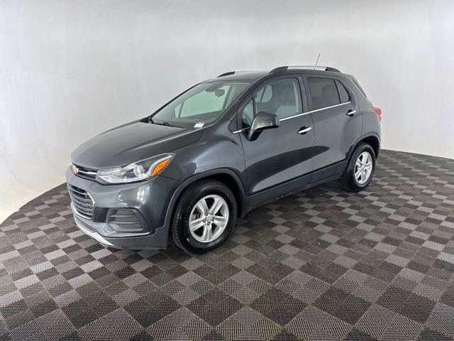 Used 2019 Chevrolet Trax LT w/ Driver Confidence Package FWD image 3