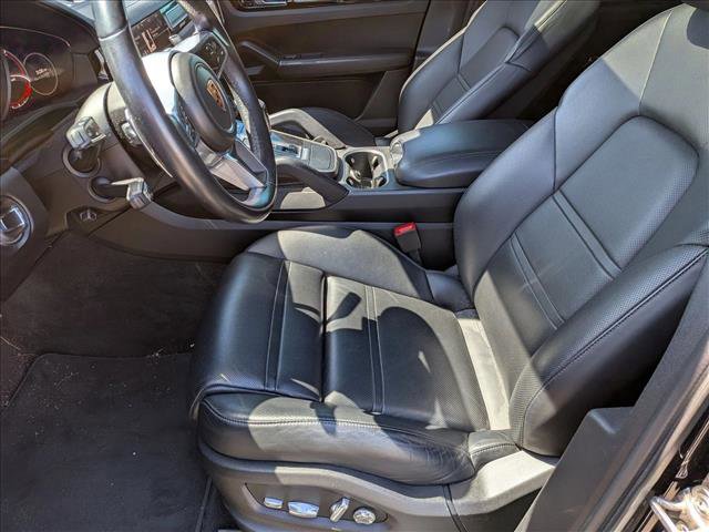Used 2021 Porsche Cayenne GTS AWD/4WD image 4