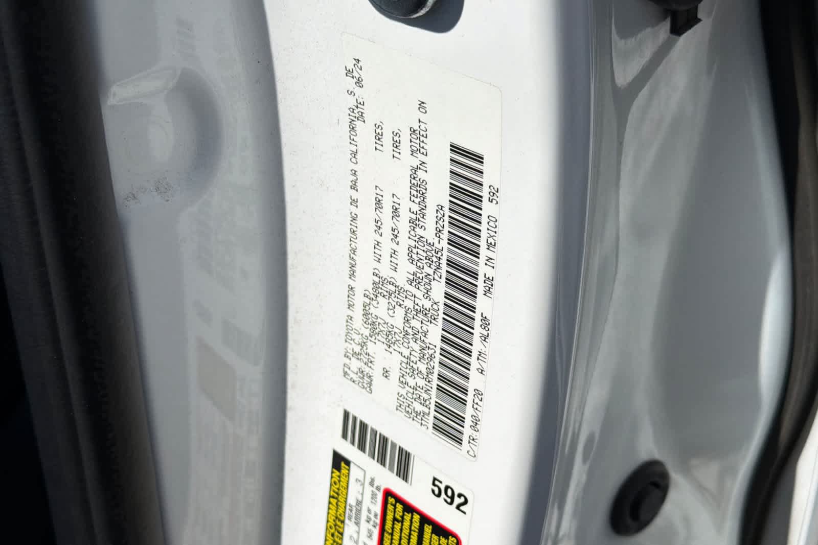 Used 2024 Toyota Tacoma SR5 AWD/4WD image 31