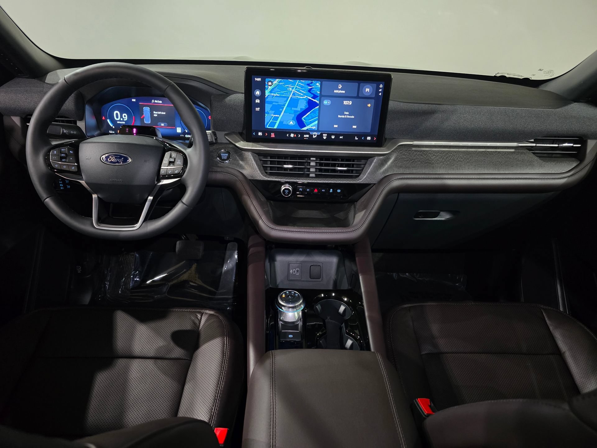 New 2026 Ford Explorer Platinum w/ LUX Leather Package AWD/4WD image 32