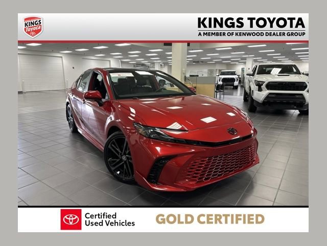 Used 2025 Toyota Camry XSE FWD image 1