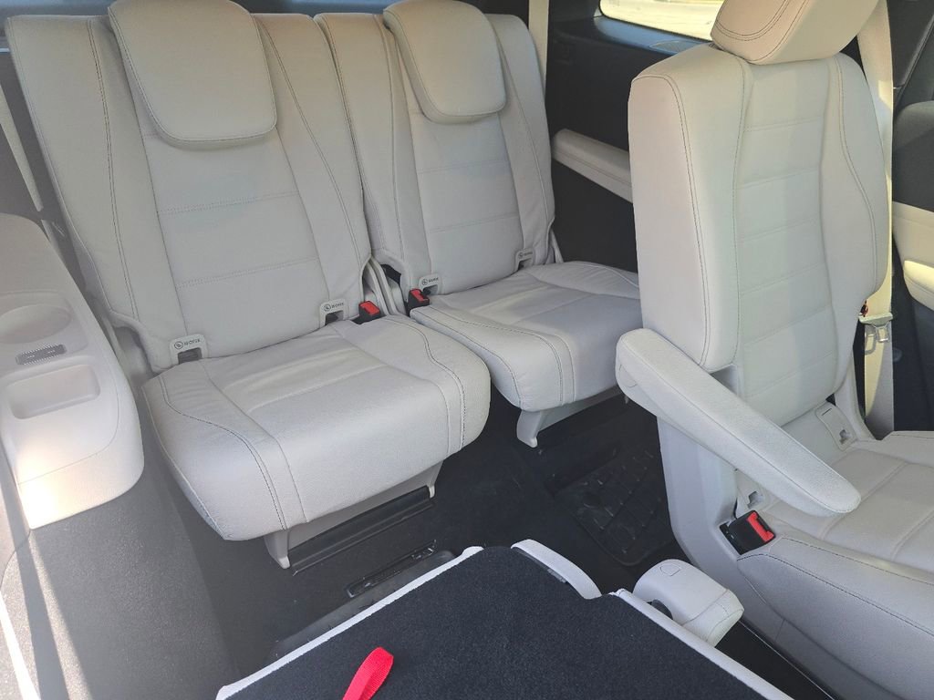 Used 2025 Mercedes-Benz GLS 450 4MATIC image 22