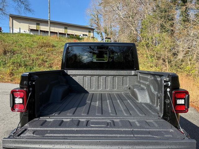 New 2026 Jeep Gladiator Mojave image 9