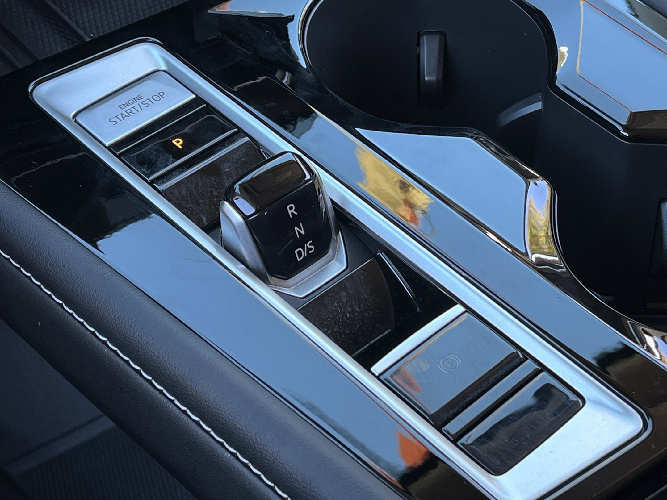 Certified 2026 Volkswagen Atlas SE FWD image 18