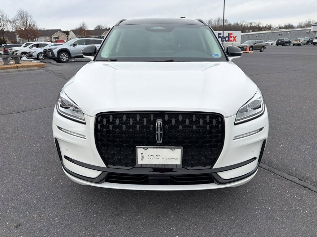 Used 2023 Lincoln Corsair Reserve w/ Equipment Group 201A image 8