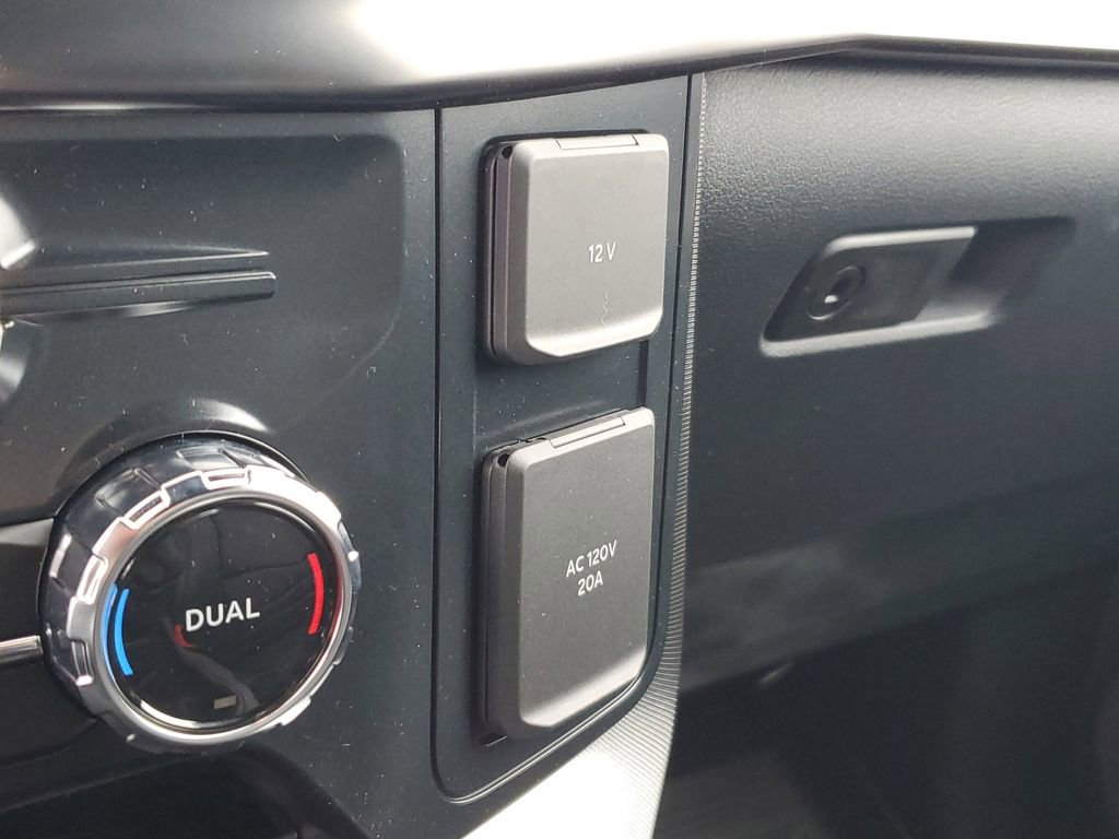 New 2025 Ford F150 Platinum w/ FX4 Off-Road Package image 28