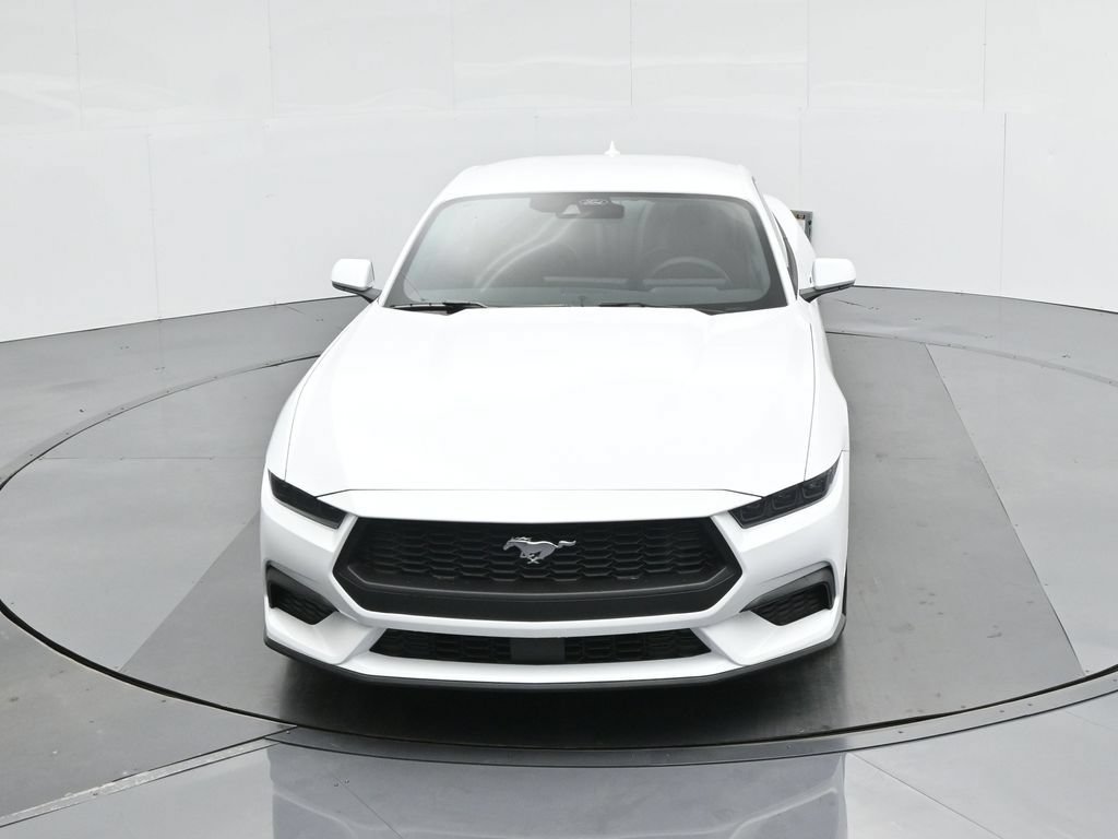 Used 2025 Ford Mustang Coupe RWD image 34