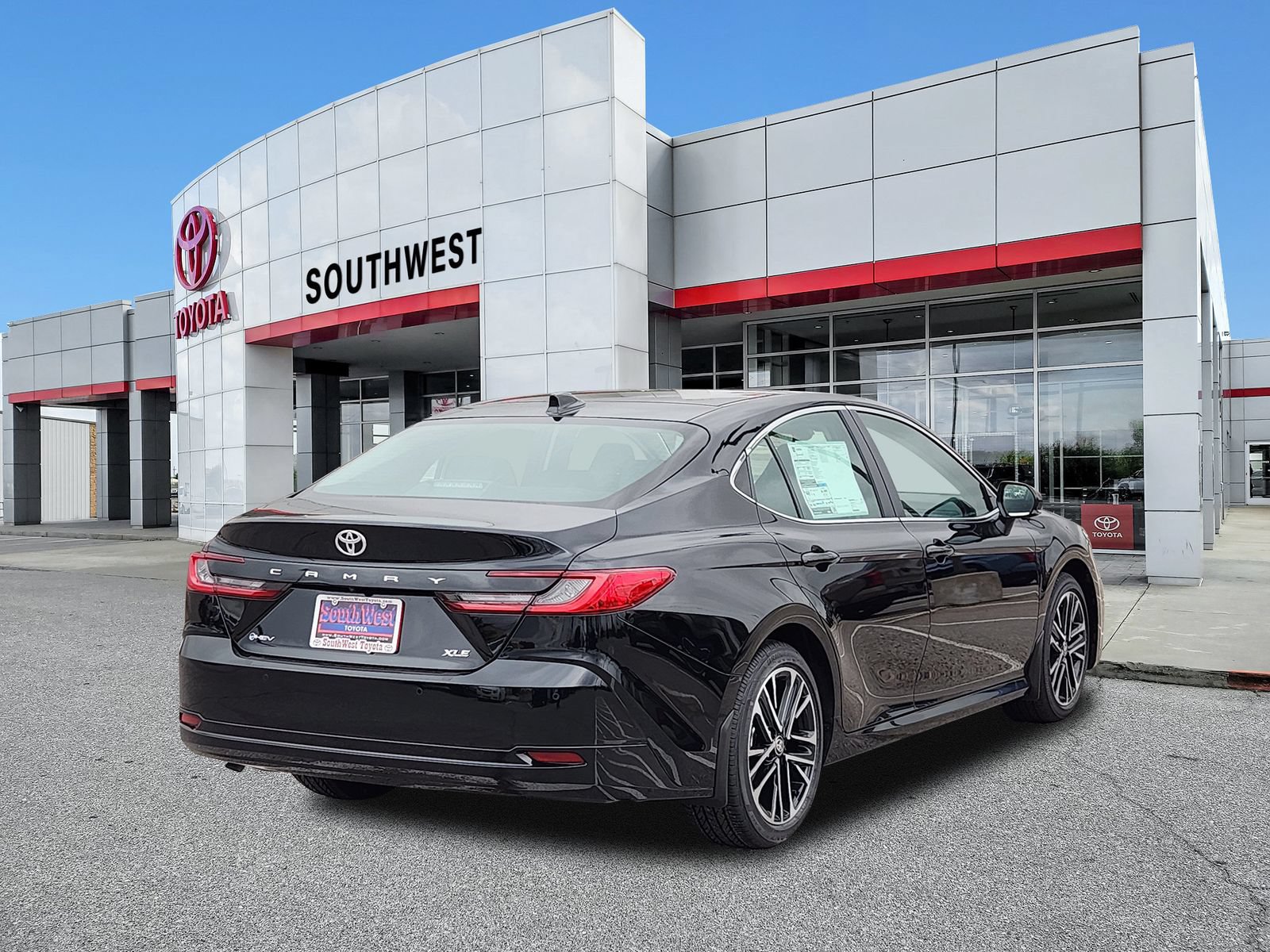 New 2026 Toyota Camry XLE w/ Premium Plus Package FWD image 4