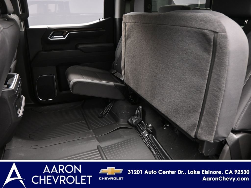 New 2026 Chevrolet Silverado 1500 RST w/ Dark Appearance Package image 15