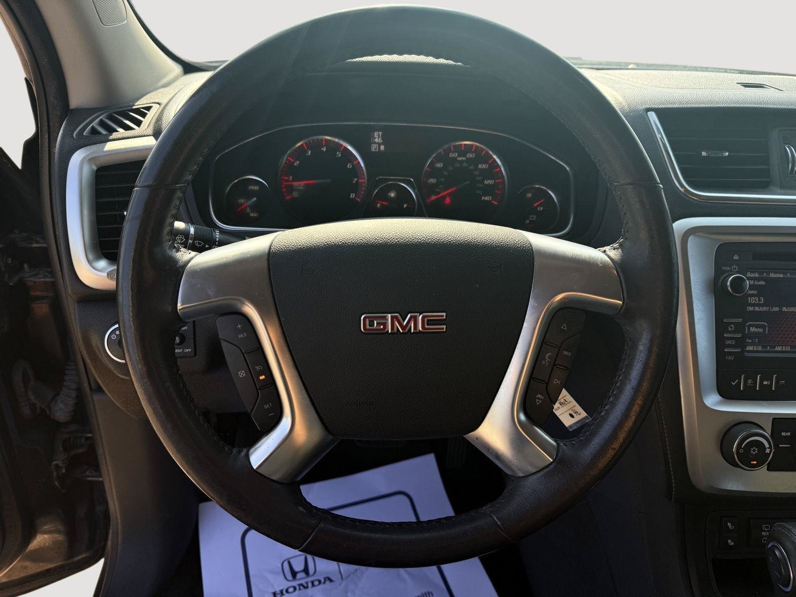 Used 2015 GMC Acadia SLE FWD image 18