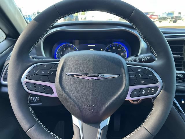 New 2026 Chrysler Pacifica Select FWD image 16