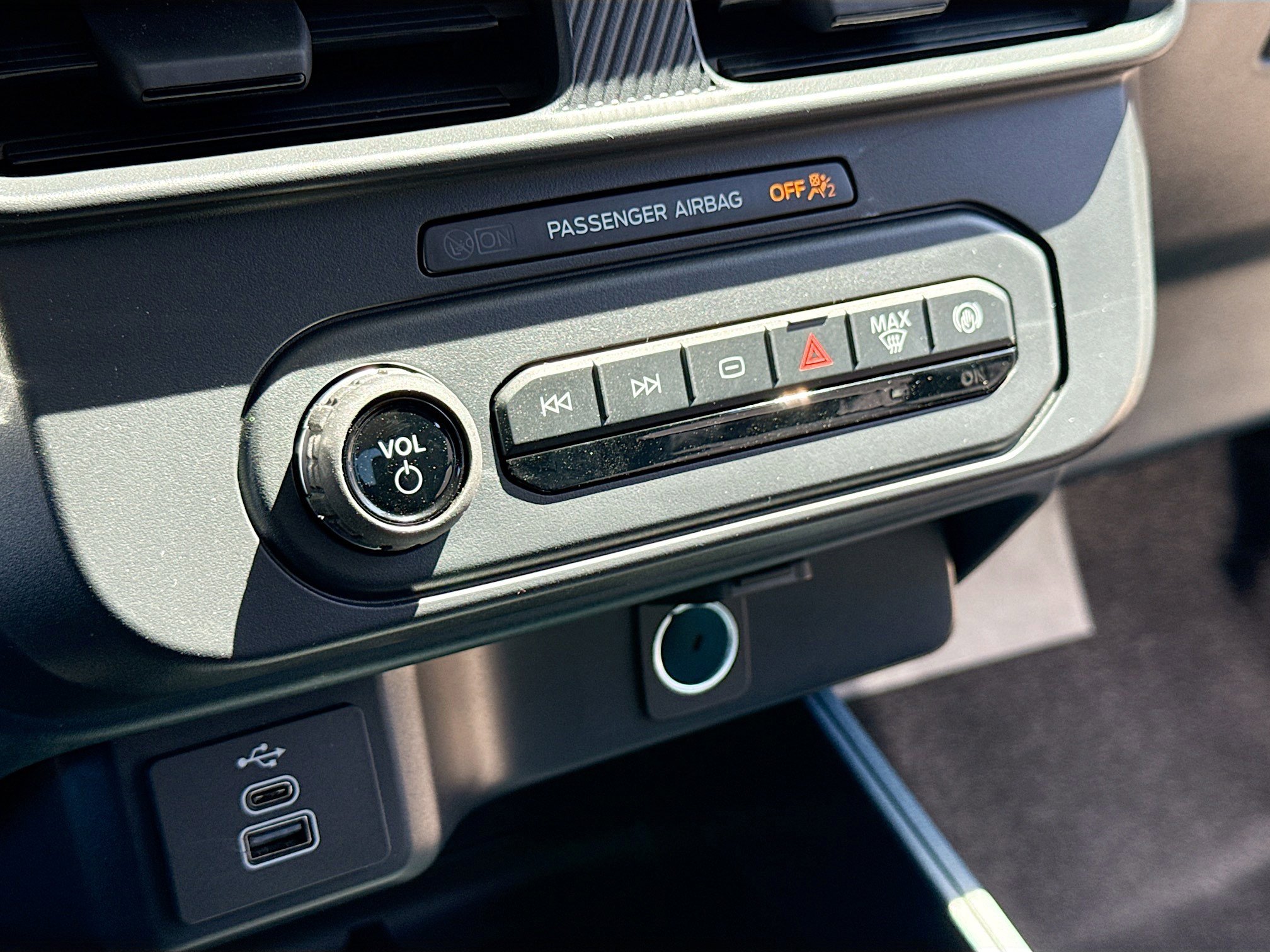 New 2026 Ford Maverick XL AWD/4WD image 10