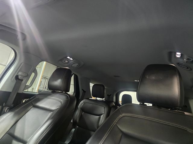 Used 2023 Ford Explorer XLT w/ Equipment Group 202A AWD/4WD image 20