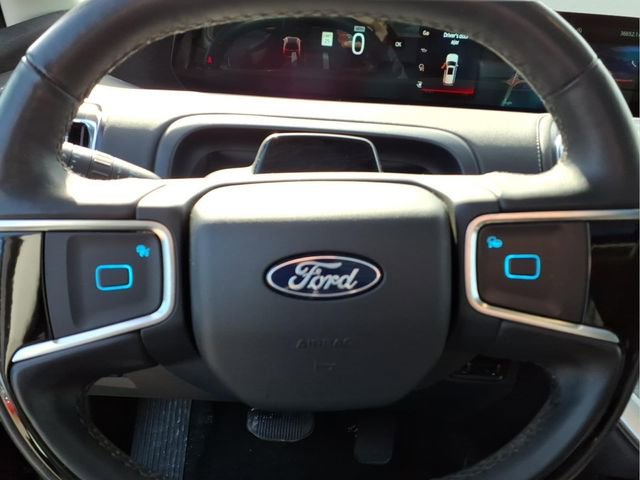 Used 2025 Ford Expedition Max Platinum image 15