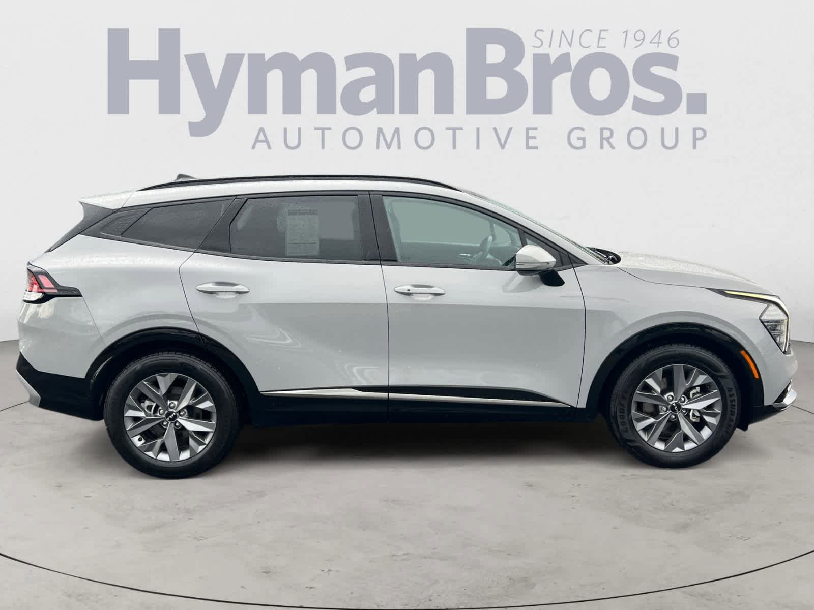 Certified 2024 Kia Sportage SX FWD image 2
