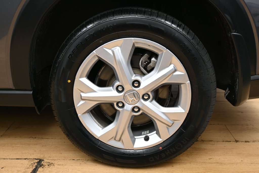 Used 2023 Honda HR-V LX image 12