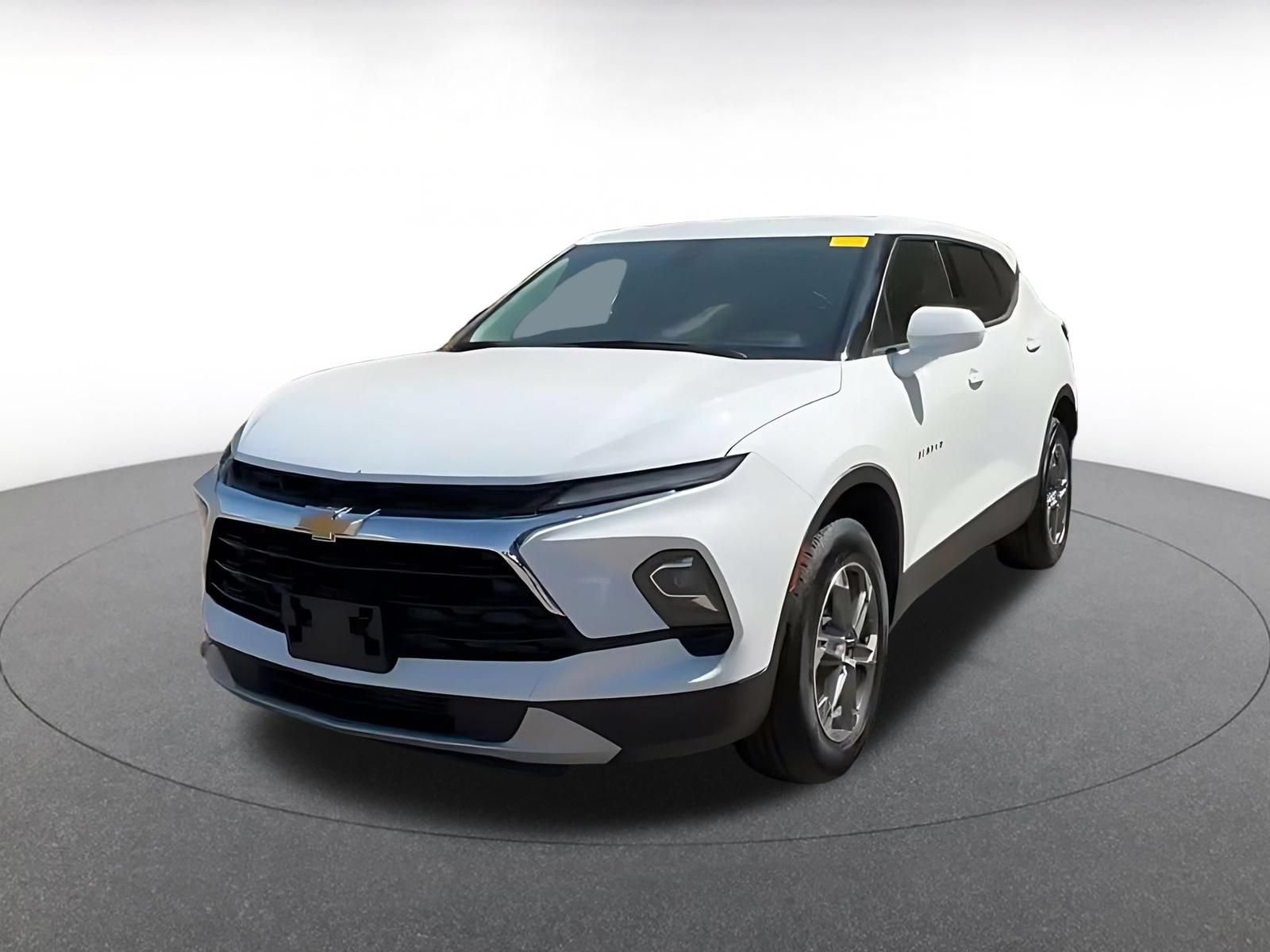 Used 2026 Chevrolet Blazer LT FWD image 6