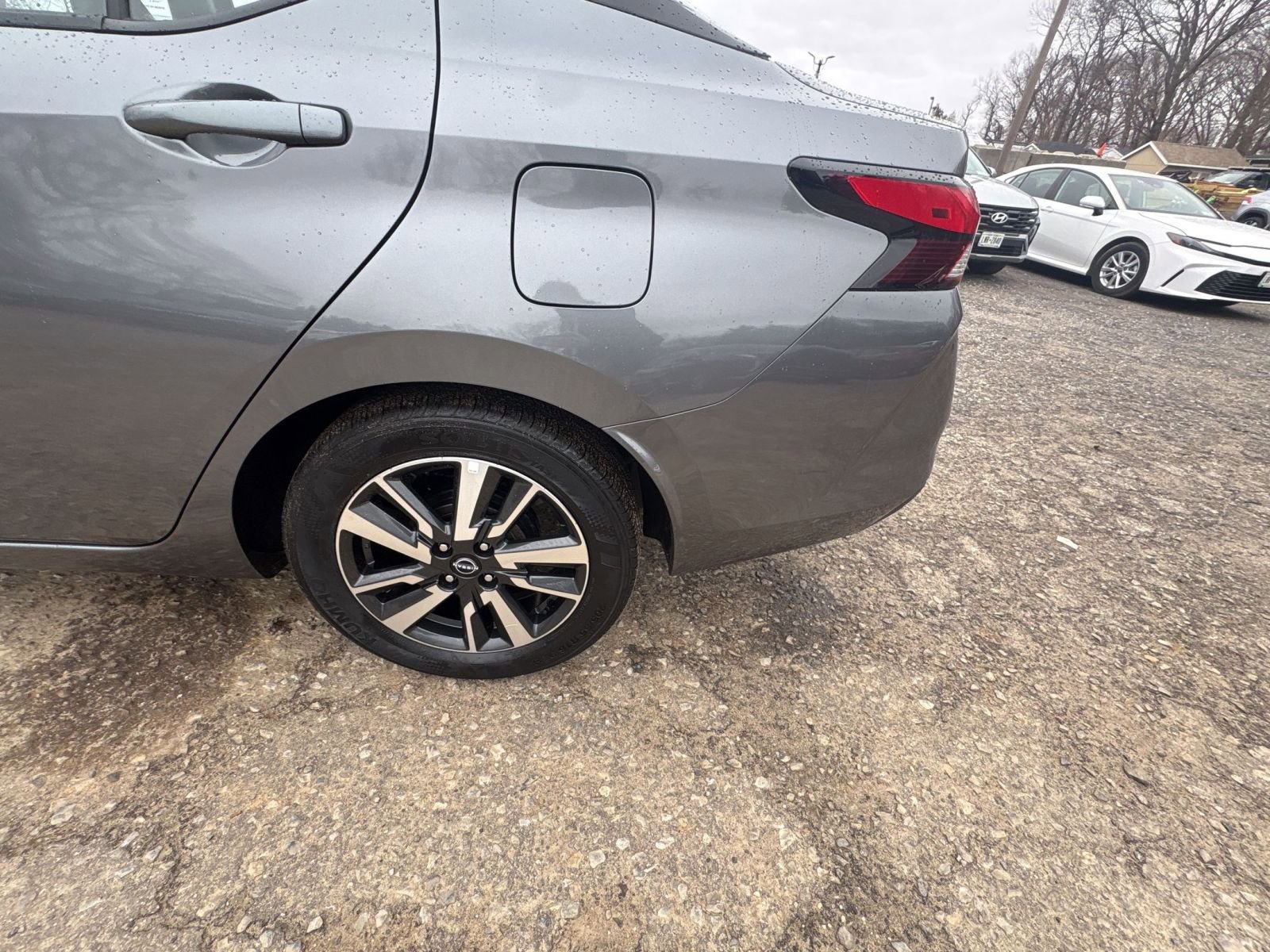 Used 2025 Nissan Versa SV FWD image 8